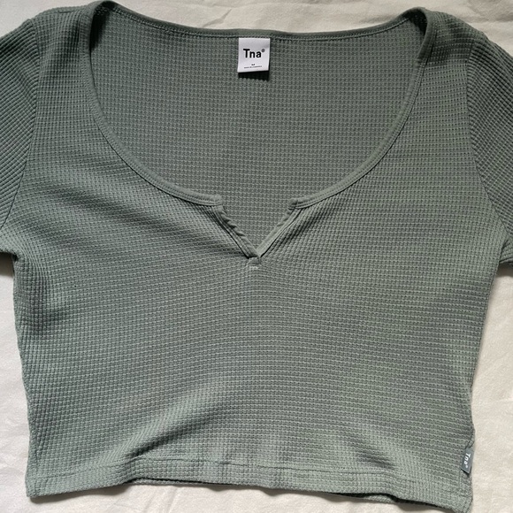 Tna olive waffle scoop neck notch cropped long sleeve - Picture 2 of 5